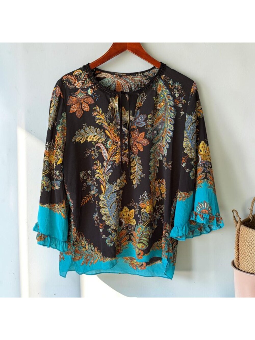 Kobi Halperin Helen Silk Blouse Size L Black Paisley Boho Ruffle Sleeve Tie Neck - Picture 2 of 11